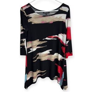Asymmetrical Black‎ and Red Graphic Tunic
